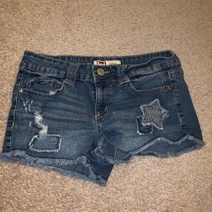 LEI Ashley lowrise jean shorts